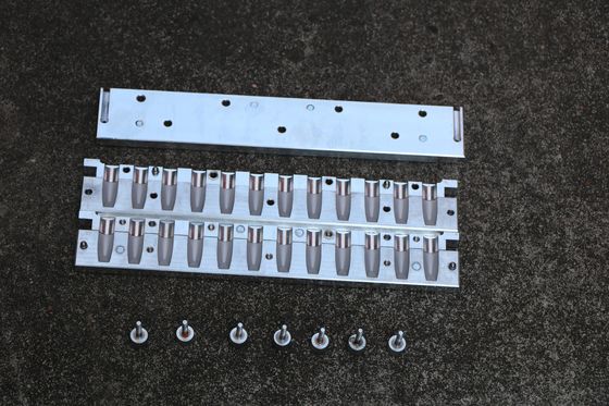 双色リブカスタム リップスティック 模具 12 穴 1-3 年 模具 寿命