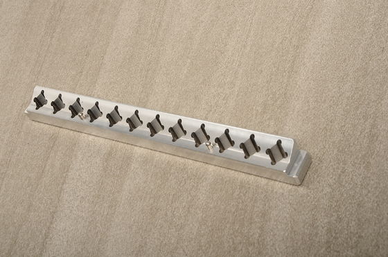 12 ホールダイ リップスティック 模具 硬いリップスティック 形状 模具 アルミ合金