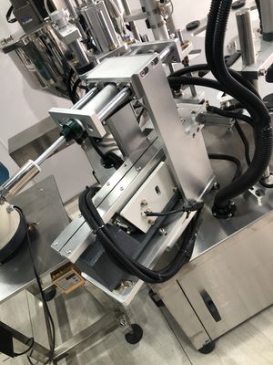 SUS304 カスタマイズされた自動生産ライン イーイライナー ターンテーブル 充填機