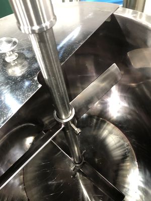 SUS304 眉毛鉛筆詰め機 12 穴 ダブルバレル オートマティック リップスティック 詰め機
