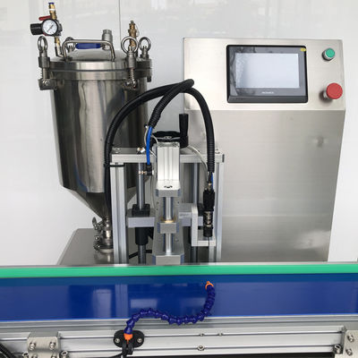 単頭ネイルラックとネイルラック接着剤の定量充填機